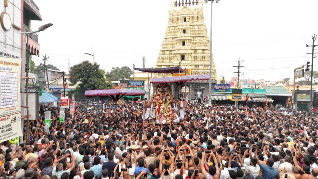 Brahmotsavam Marred by Administrative Failures at Sri Devarajaswamy Temple, Kanchipuram